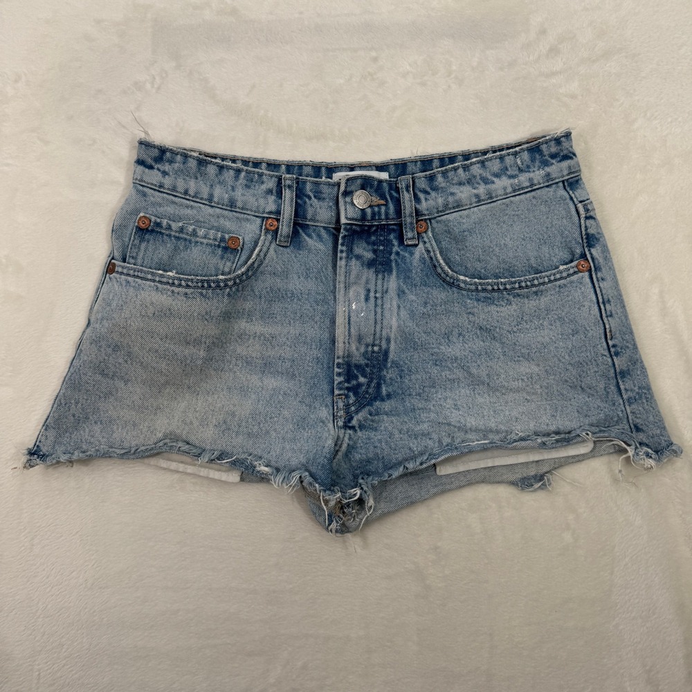 Zara Denim Shorts Womens 6 Light Blue High Rise Raw Hem Cutoff 100% Cotton